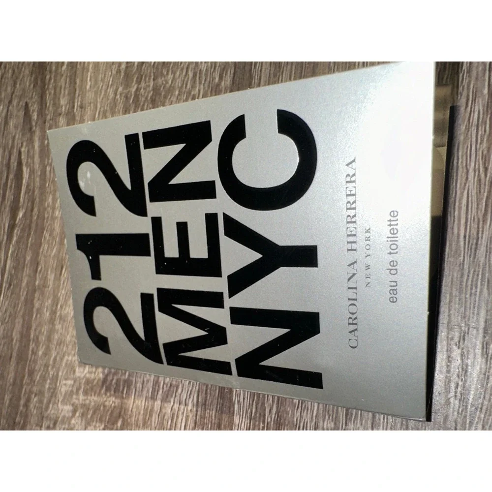 Carolina Herrera 212 MEN NYC EDT cologne travel‎